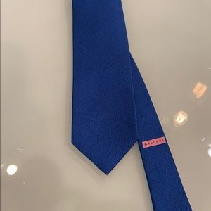 BVlGARI 100%silk tie